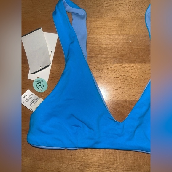 L*Space One Wave Cutout Reversible Bikini Top Ocean Blue/light blue - Picture 5 of 8